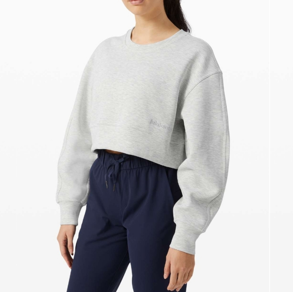 SOLDNLululemon Soft Ambitions Crop Crew XS/S